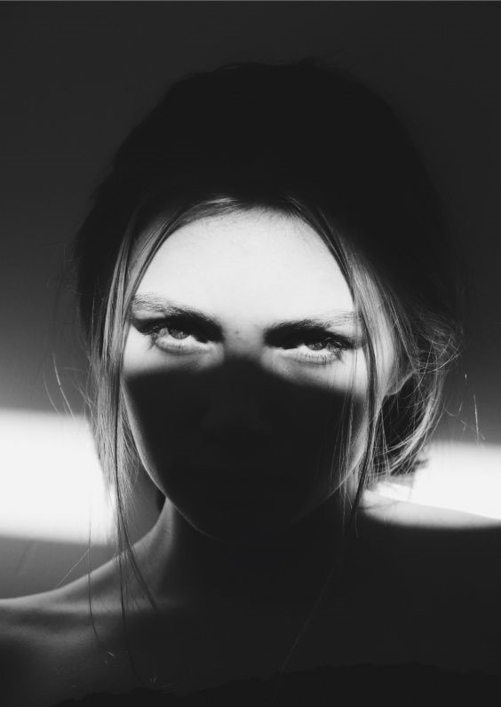 210725 Χωρίς φως